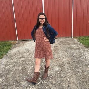 Meet your Posher, Lynda